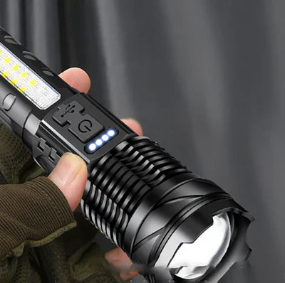 COMPRA 1 LLÉVATE 2 - Linterna Laser TTitanium PRO - PRODUCTO IMPORTADO U.S.A